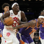 Bridges scores 29, Suns pull away late, beat Raptors 114-106