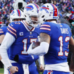 Bills hang on for 34-31 wild-card win over Dolphins