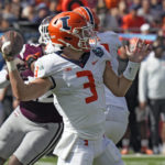 Mississippi St beats Illinois in 1st game since Leach death
