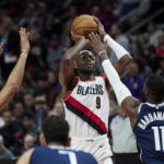 Lillard has 32 and Blazers beat Mavs 136-119 to end skid