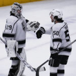 Anderson-Dolan scores 2, Kings beat Blackhawks 2-1