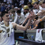 Edey scores 38 as No. 1 Purdue overwhelms Spartans 77-61