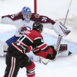Raddysh scores in third as Blackhawks beat Avalanche 3-2