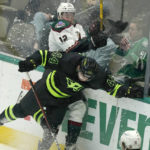 Radek Faksa scores twice, 1st-place Stars beat Coyotes 4-0