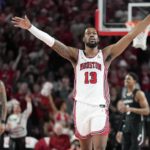 Walker, No. 3 Houston rally for a 75-69 win over Cincinnati