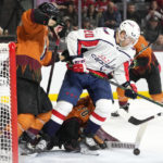 Ex-Coyotes Strome, Kuemper lead Capitals past Arizona 4-0