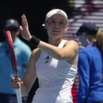 Swiatek, Gauff lose at Australian Open; Korda in 1st Slam QF