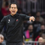Murray's 28 help hot-shooting Hawks hold off Heat, 121-113