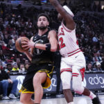 Vucevic helps Bulls snap 11-game losing streak vs. Warriors