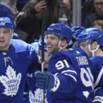 Nylander helps Maple Leafs beat slumping Islanders 5-2