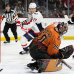 Ex-Coyotes Strome, Kuemper lead Capitals past Arizona 4-0