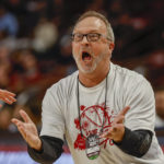 Boston's sets record, No. 1 Gamecocks top Arkansas 92-46