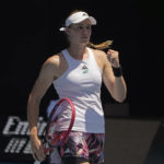 Rybakina beats No. 1 Swiatek to reach Australian Open QF