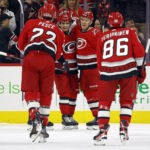 Saros stops record 64 shots as Predators beat Hurricanes