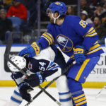 Kyle Connor breaks 3rd-period tie, Jets beat Sabres 4-2