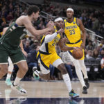 Antetokounmpo scores 41 points, Bucks beat Pacers 141-131