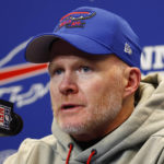 Bills hang on for 34-31 wild-card win over Dolphins