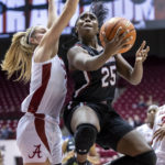 Boston, Hall lead No. 1 Gamecocks past Alabama 65-52