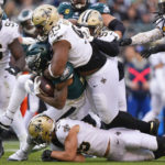 Saints win 20-10 in Philly, deny Eagles top spot in NFC