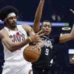 Osman ties career high with 29 points, Cavs rout Clippers