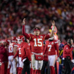Chiefs' Henne delivers with Mahomes hobbled in playoff win