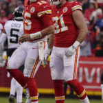 Chiefs' Mahomes hurts ankle, questionable to return vs. Jags