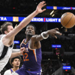 Paul, Bridges help Suns escape Spurs in overtime, 121-116