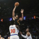 Randle has 36, 8 3s as Knicks stop Mitchell, Cavs 105-103