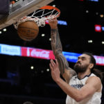 Lakers rally to snap Grizzlies' winning streak at 11 games