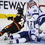 Andersson's 3-point game helps Flames past Lightning 6-3