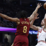 Mitchell scores 71 points, Cavs beat Bulls 145-134 in OT