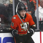 Gibson stops 35 shots, Ducks blank Stars 2-0