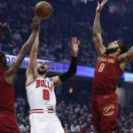 Mitchell scores 71 points, Cavs beat Bulls 145-134 in OT