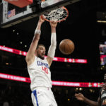 Leonard scores 32, Clippers beat Hawks for 5th straight win