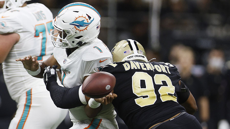 Seahawks Marcus Davenport...