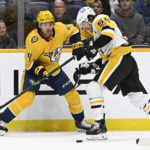Zucker's late goal leads Penguins over Predators 3-1