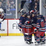 Avalanche blitz Jets early, win 5-1 for 4th straight