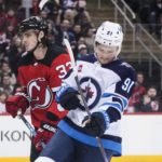 Zetterlund, Wood score in 3rd, Devils rally past Jets 4-2