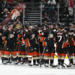 Ducks snap Blackhawks' 5-game win streak with 4-2 victory