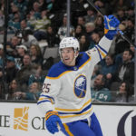Skinner scores game-winner, Sabres beat Sharks 4-2