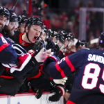 Giroux has goal, 3 assists as Senators beat Red Wings 6-2