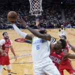 James closes on NBA scoring record, Lakers fall to Pelicans