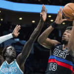 Ball fractures ankle in Hornets' 117-106 win over Pistons