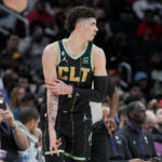 Porzingis makes eight 3s as Wizards beat Hornets, end skid