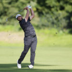 Homa feeling at home and leads at Riviera as Tiger makes cut