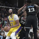 Morant's third-quarter burst leads Grizzlies past Lakers