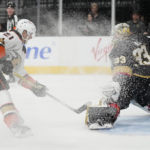 Golden Knights score 5 goals in 3rd period, beat Ducks 7-2