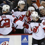 Mercer extends goal streak to 6 games, Devils roll Flyers