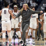 No. 1 South Carolina tops fifth-ranked UConn 81-77