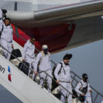 Chiefs, Eagles land in Phoenix, prepare for Super Bowl 57